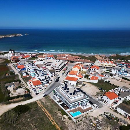 Beach & Surf Lovers Apartment With Ac - Đảo Baleal Ngoại thất bức ảnh