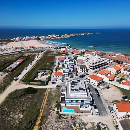 Beach & Surf Lovers Apartment With Ac - Đảo Baleal Ngoại thất bức ảnh