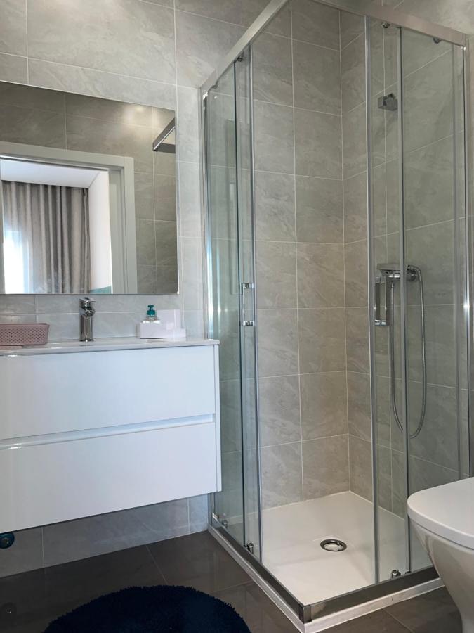 Beach & Surf Lovers Apartment With Ac - Đảo Baleal Ngoại thất bức ảnh
