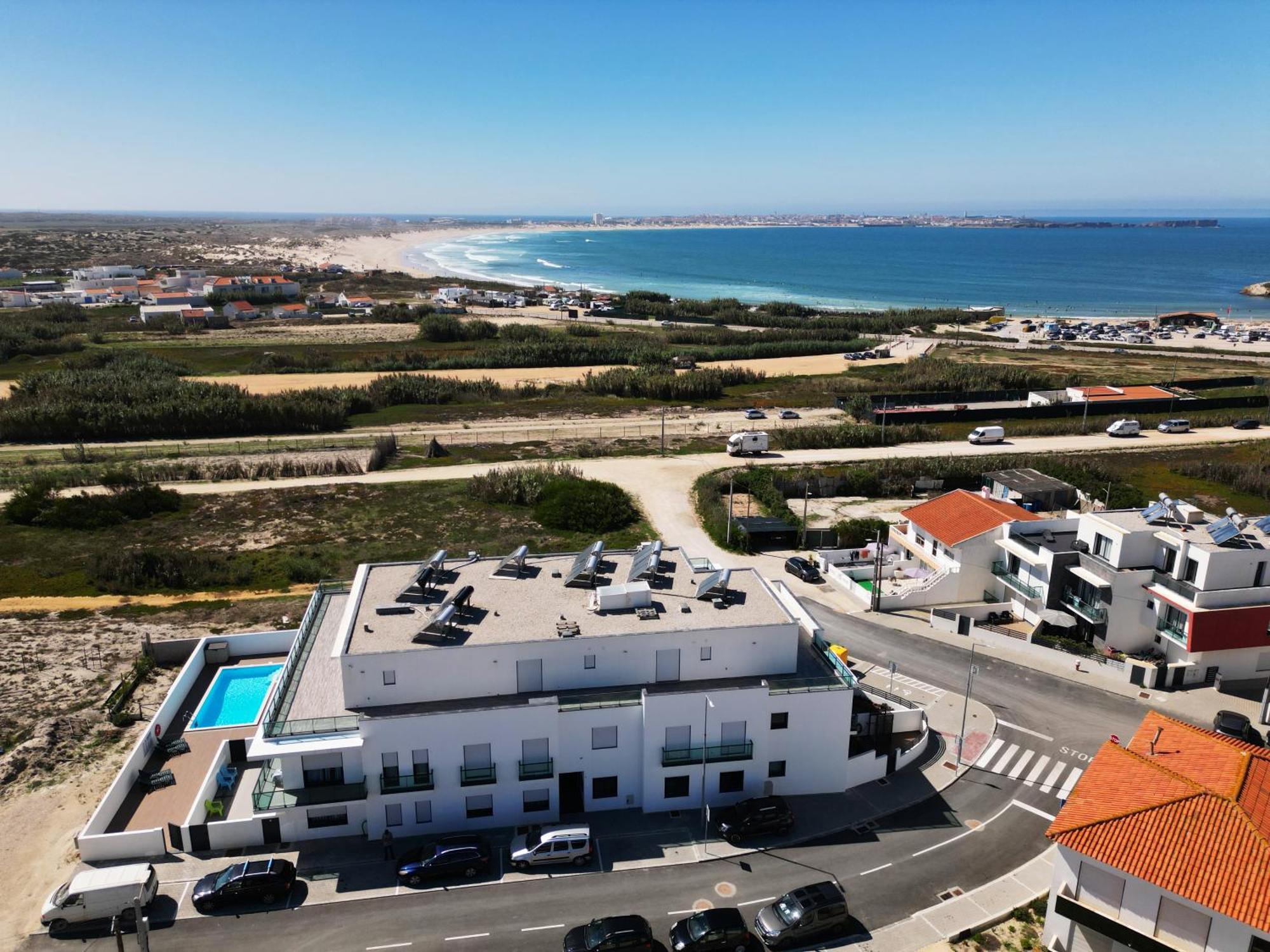 Beach & Surf Lovers Apartment With Ac - Đảo Baleal Ngoại thất bức ảnh
